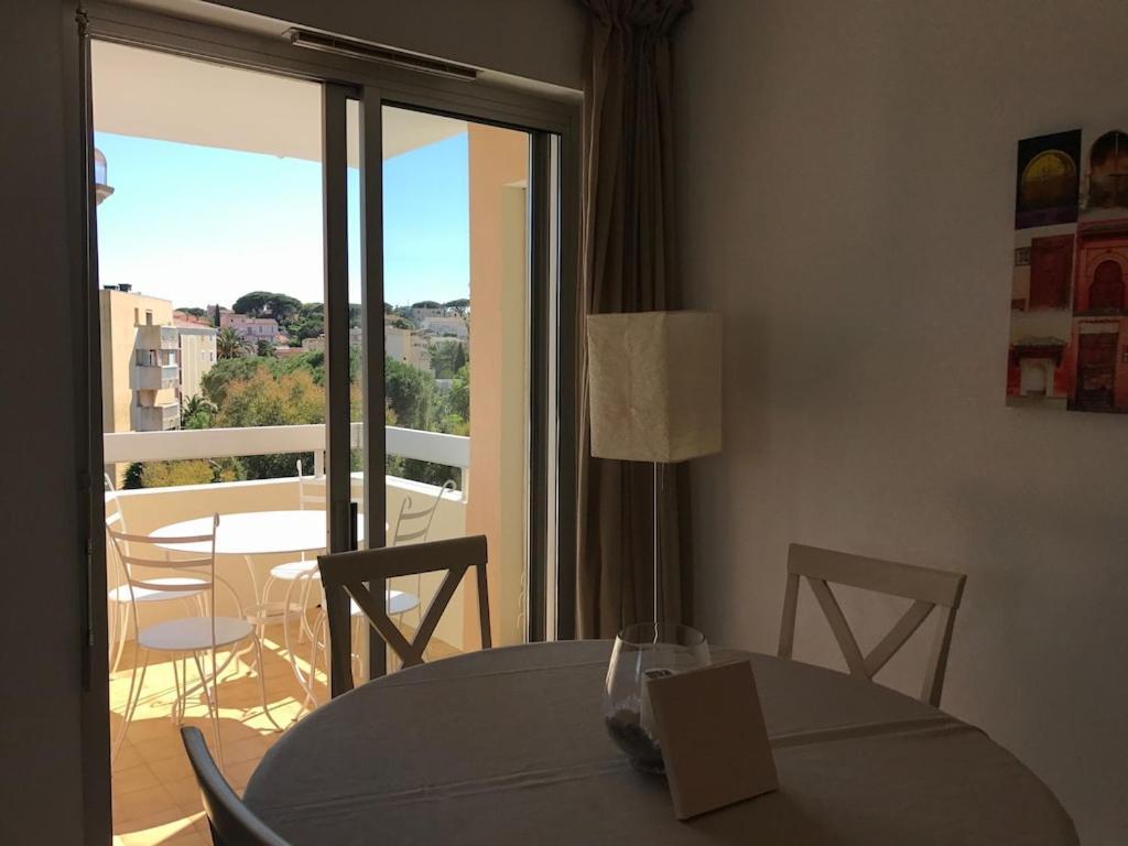 Appartement Spacieux Et Calme Classe 4 Etoiles, A 300M De La Mer Sainte-Maxime Exterior foto