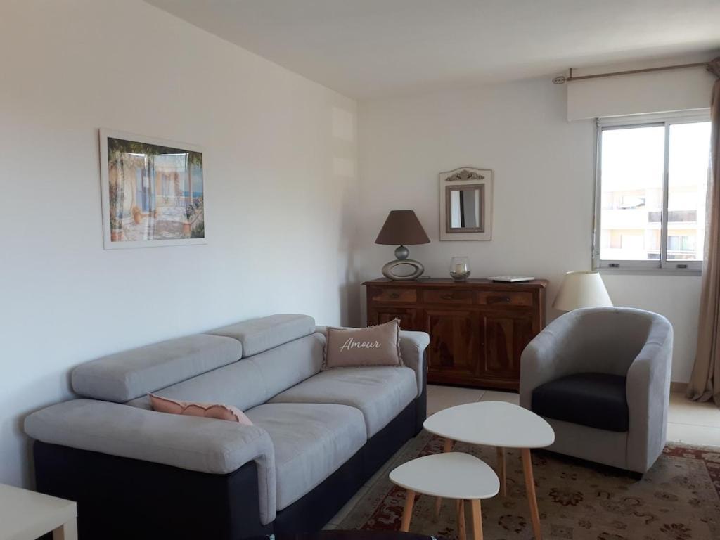 Appartement Spacieux Et Calme Classe 4 Etoiles, A 300M De La Mer Sainte-Maxime Exterior foto