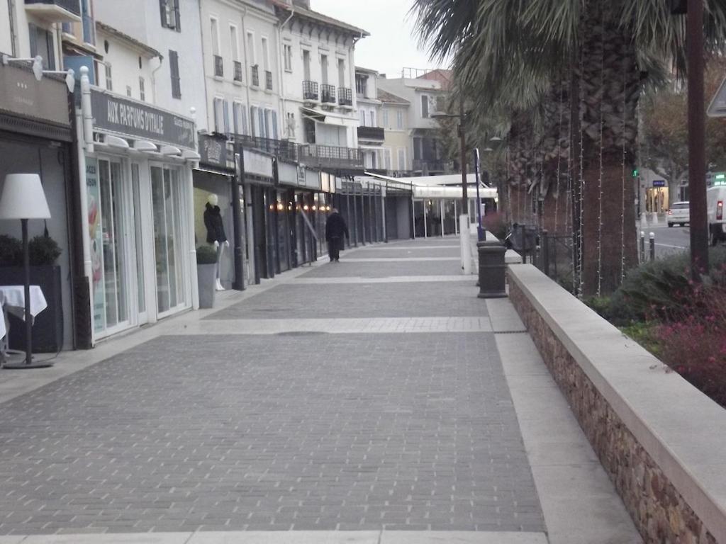 Appartement Spacieux Et Calme Classe 4 Etoiles, A 300M De La Mer Sainte-Maxime Exterior foto